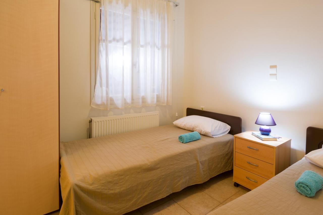 Straight To The Lake View Apartments Агиос-Николаос Экстерьер фото